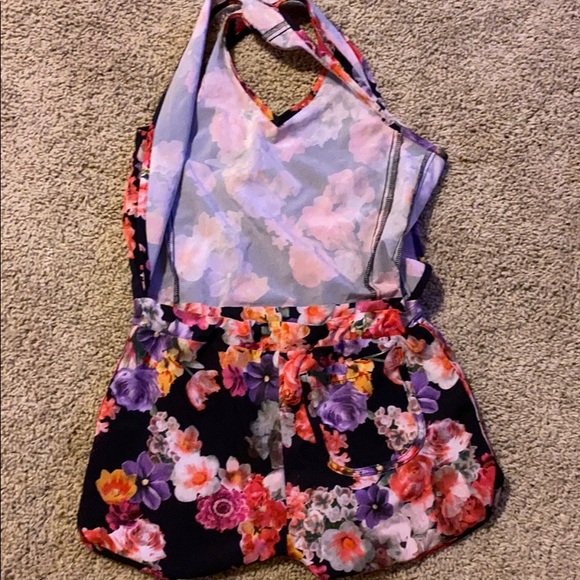 Romper - Picture 2 of 2